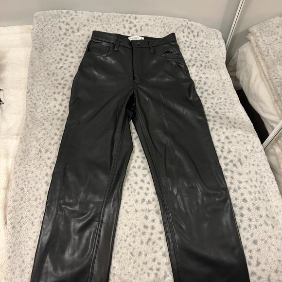 Abercrombie 90's Straight Ultra High Rise Leather Pants- Curve Love - Picture 3 of 3